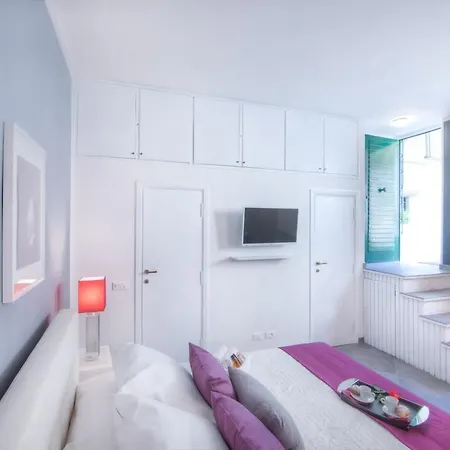 Jardin Studio Apartment *